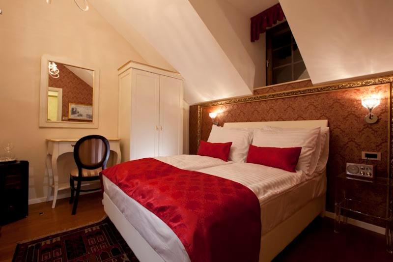 Hotel Actum Κραν Εξωτερικό φωτογραφία