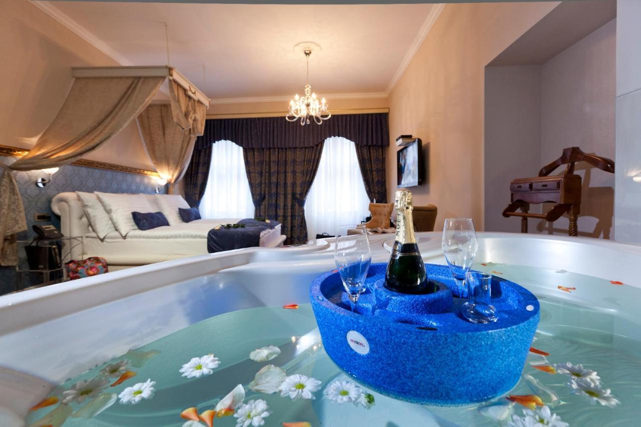 Hotel Actum Κραν Εξωτερικό φωτογραφία